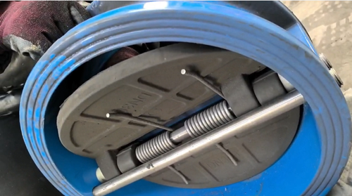 對(duì)夾式止回閥出口